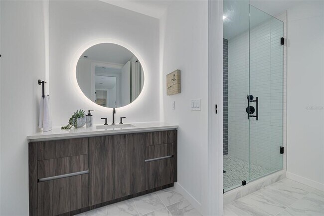 Building Photo - 777 3rd Ave N