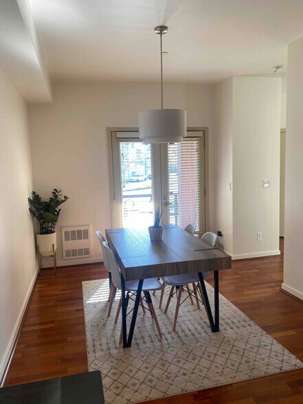 Building Photo - 12062 Minor Way