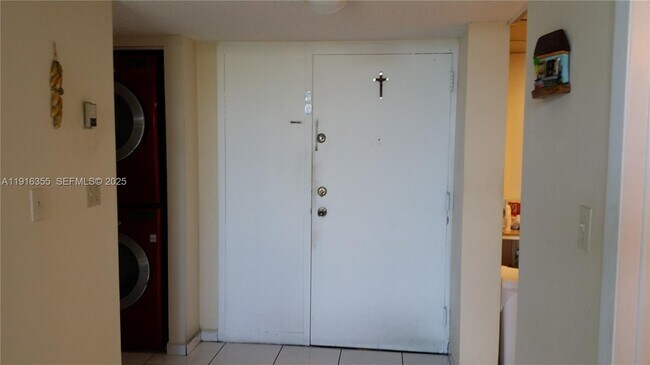 Building Photo - 2075 SW 122nd Ave