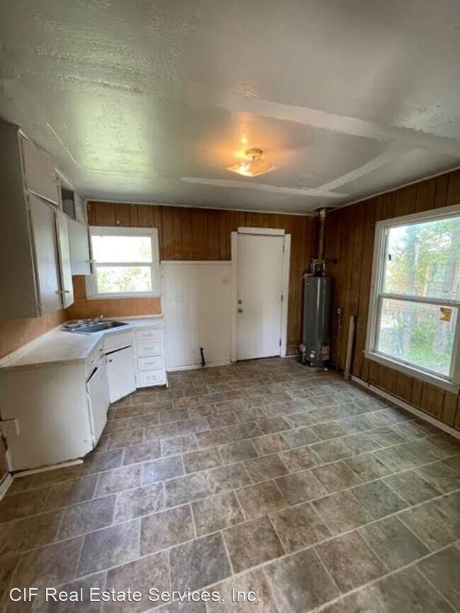 Building Photo - 2 br, 1 bath House - 2705 Clay Ave