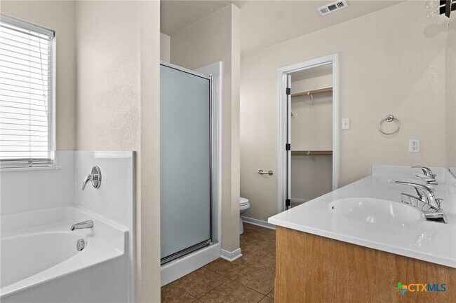 Building Photo - 6501 Alvin Dr