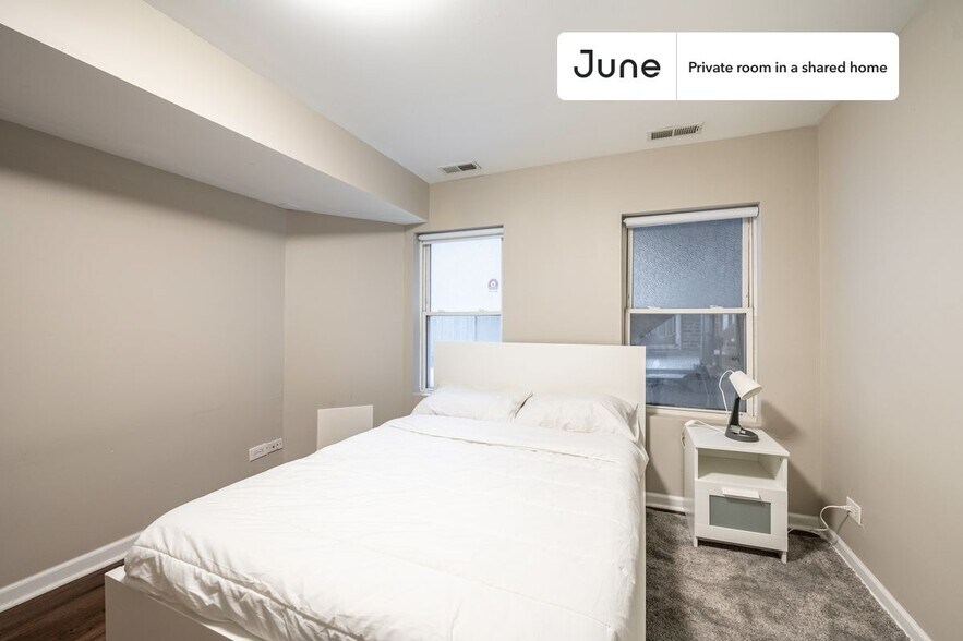 Building Photo - Room in Shared 5 bed/2 bath home