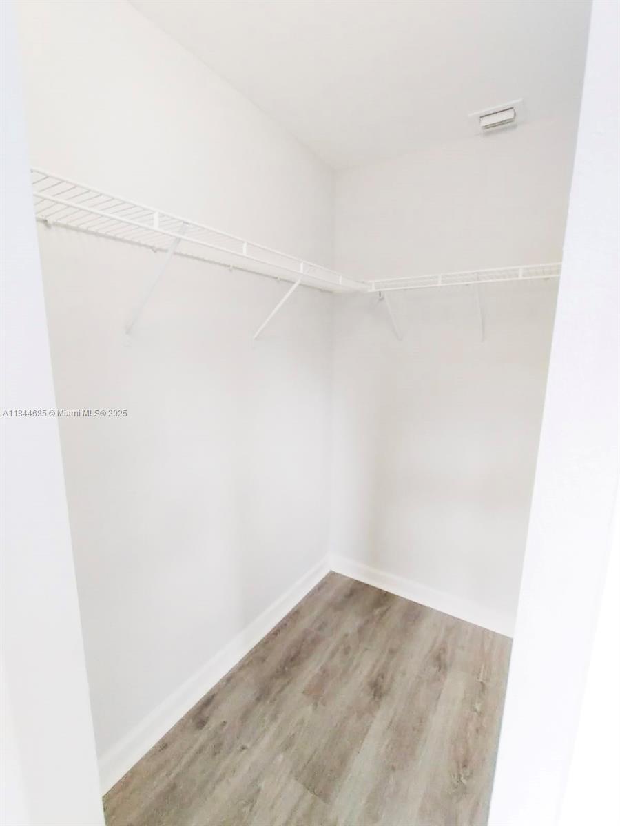 Building Photo - 3802 Shoma Dr