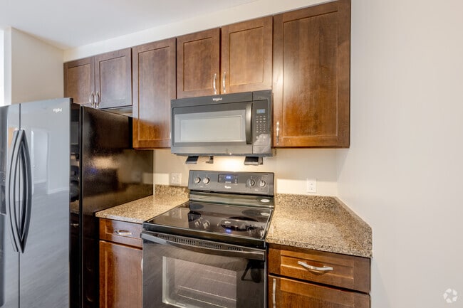 2 BR, 1 BA - Curtain Lofts