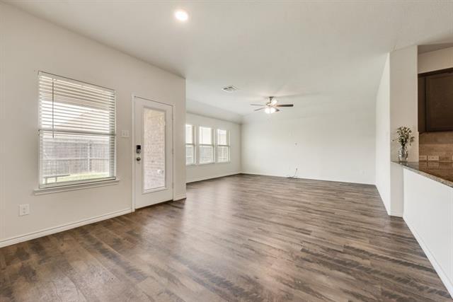 Building Photo - 112 Lazy Berry Way