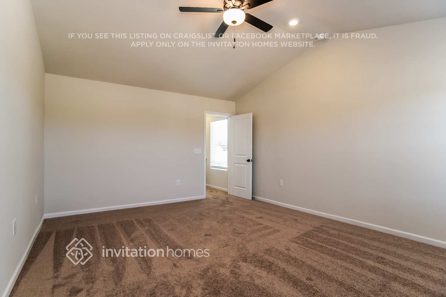Building Photo - 3355 Fox Hall Dr