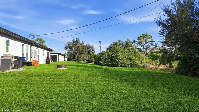 Building Photo - 12025 Saragossa Ln