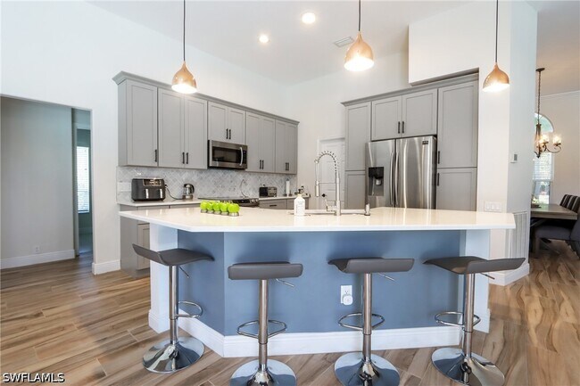 Building Photo - 3510 Lakemont Dr