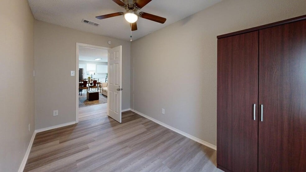 Building Photo - 1532 Golden Grass Dr