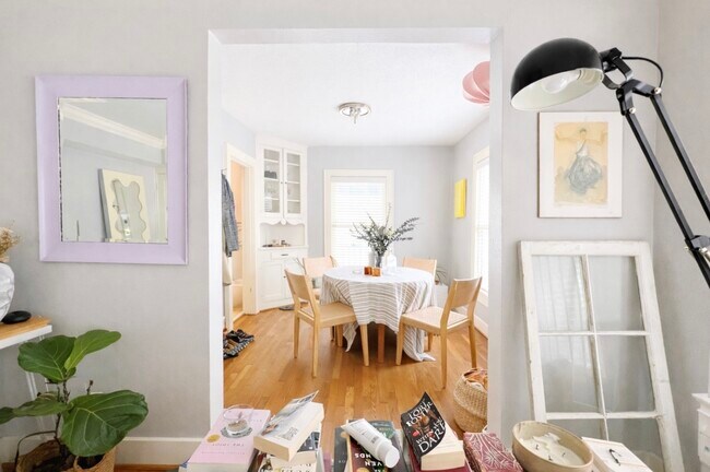 Building Photo - 1656 Kipling St