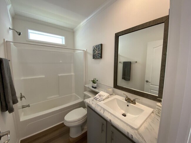 Building Photo - 212 Liberty St