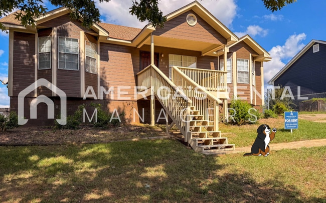 Primary Photo - Modern 3BR/2BA – Easy Commute to Downtown!