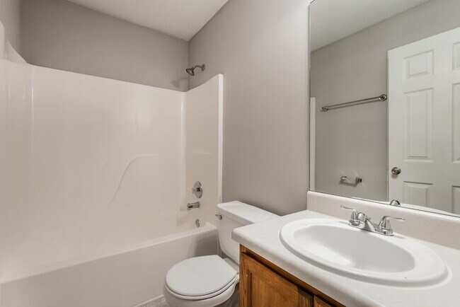 Building Photo - 7254 Brittany Way