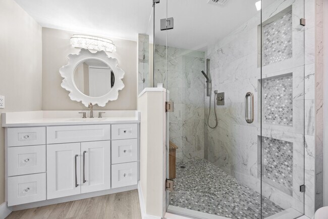 Building Photo - 401 S Seas Dr