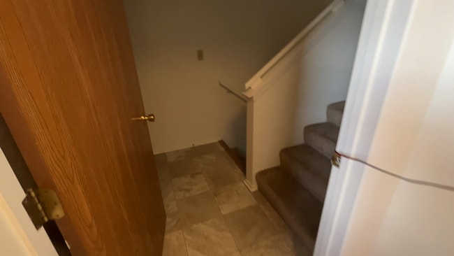 Building Photo - 375 Mickelson Ct