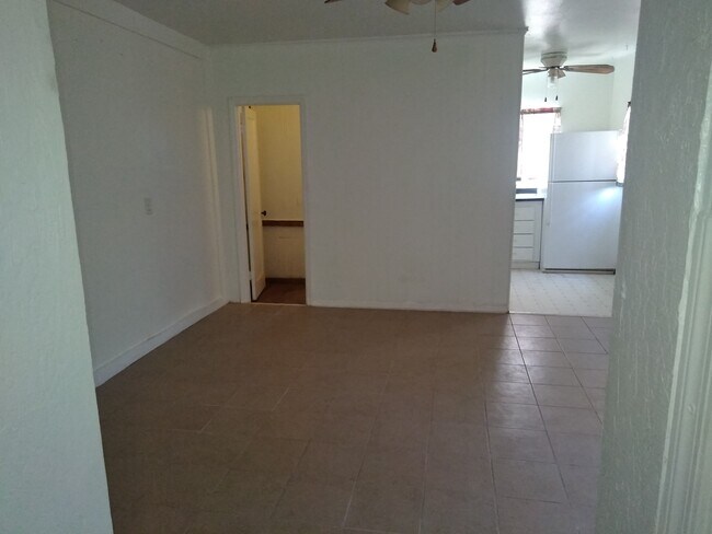 living room - 3640 W 3rd St