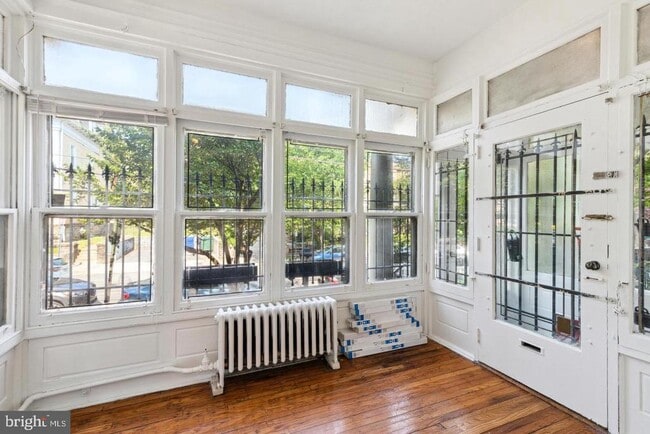 Building Photo - 259 S 46th St