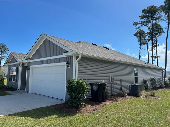 Building Photo - 1237 Pampas Grass Dr