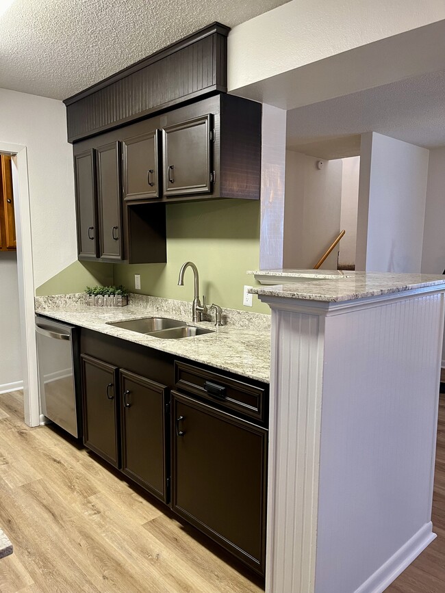 Kitchen new stainless dishwasher - 66 Dogwood Ln