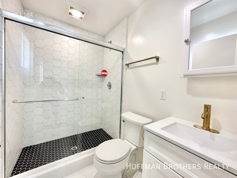 Building Photo - 3742 Westwood Blvd