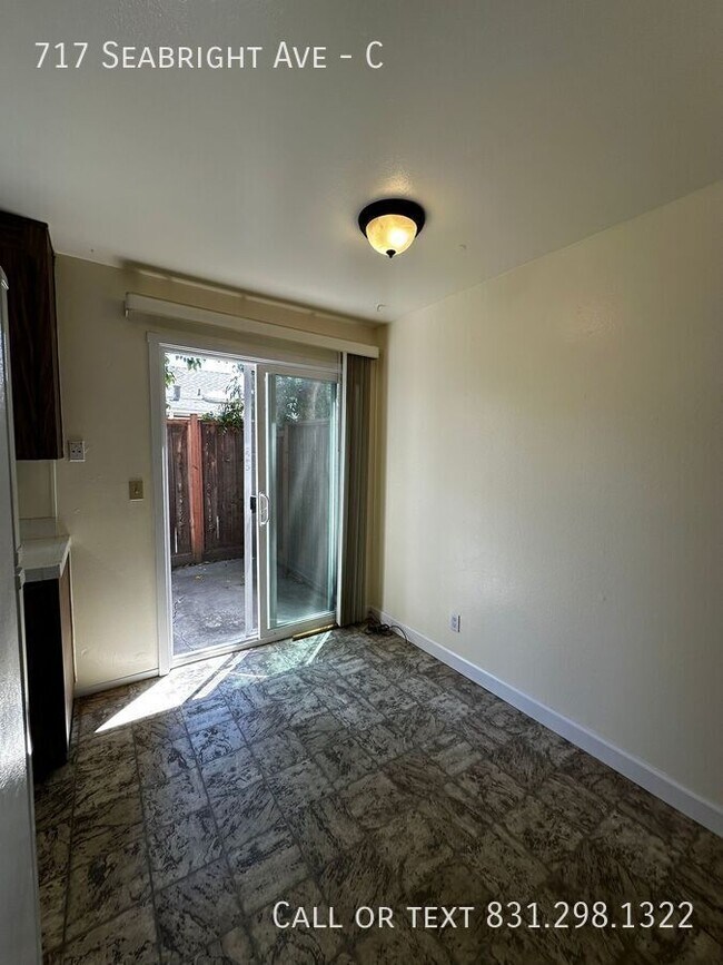 Building Photo - 717 Seabright Ave