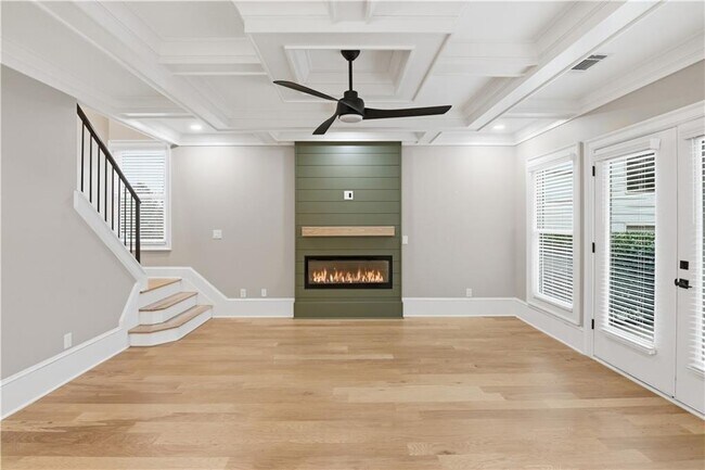 Building Photo - 3842 Memphis Dr