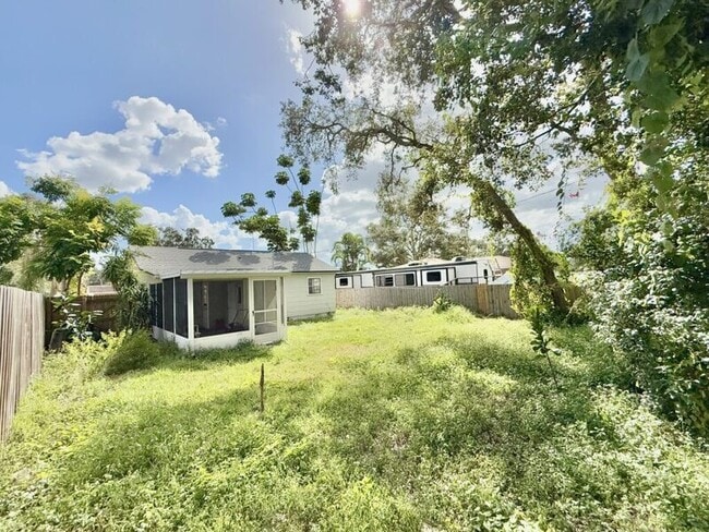 Building Photo - 5131 13th Ave N