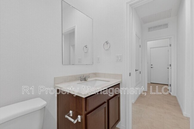 Building Photo - 280 Prism Ave SW