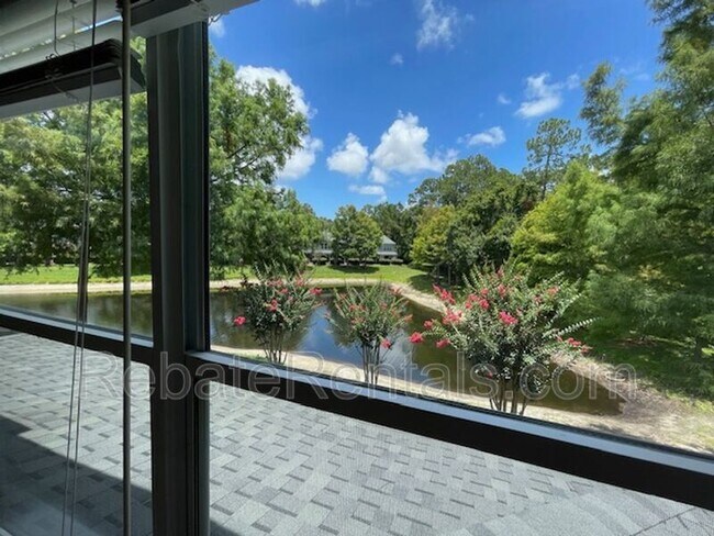 Building Photo - 13475 Stone Pond Dr