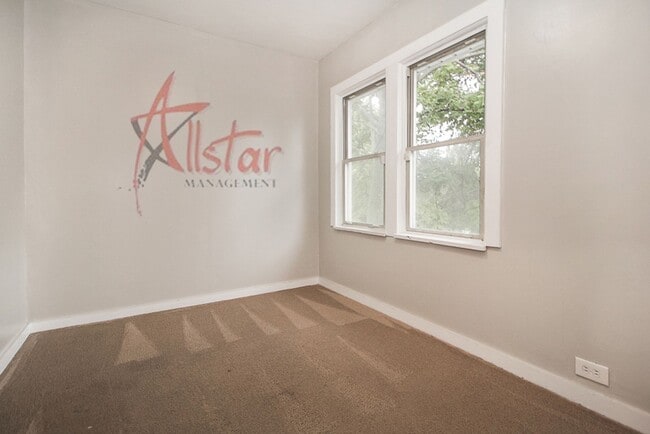 Building Photo - 3821 Delmore Rd