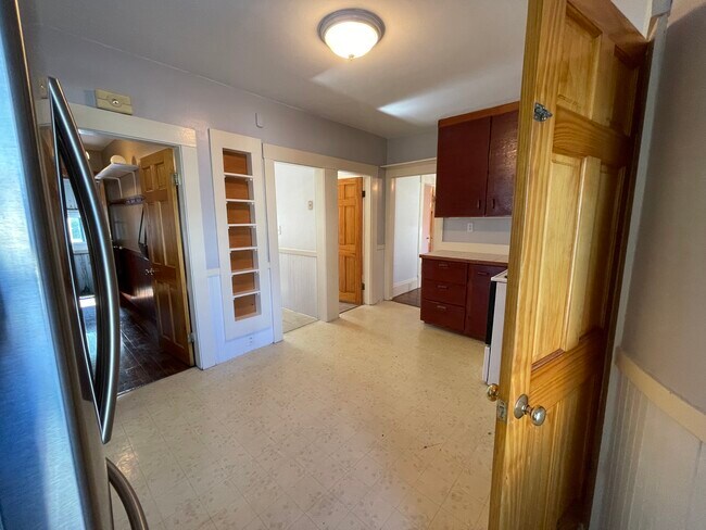 Building Photo - 50 Belmont St