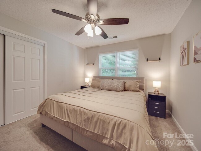 Building Photo - 1052 Churchill Downs Ct