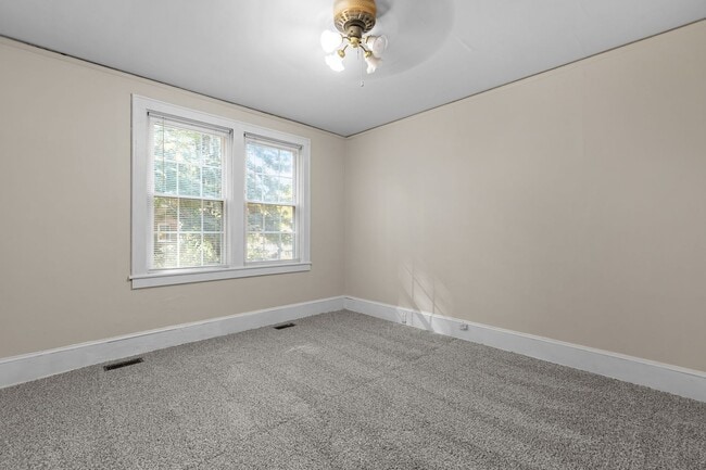 Building Photo - 308 Causey Ave