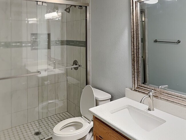 Building Photo - Your Dream Home Awaits in Parkwest—No Carpet, All Charm!