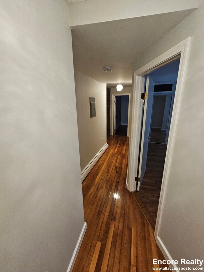 Building Photo - 153 Salem St