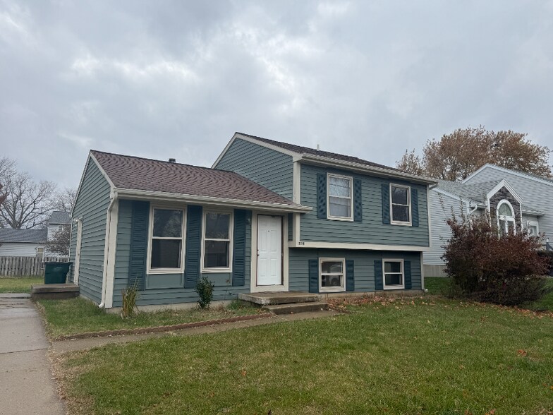 Primary Photo - 5814 Laporte Dr