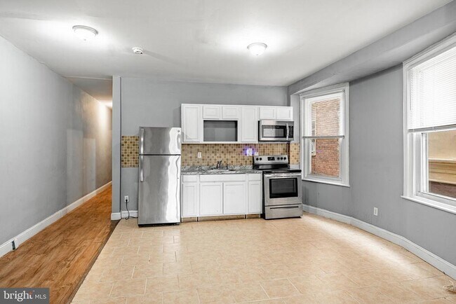 Building Photo - 5323 Angora Terrace