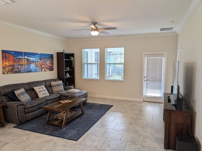 Building Photo - Beautiful 4/3 Home For Rent in Storey Lake...