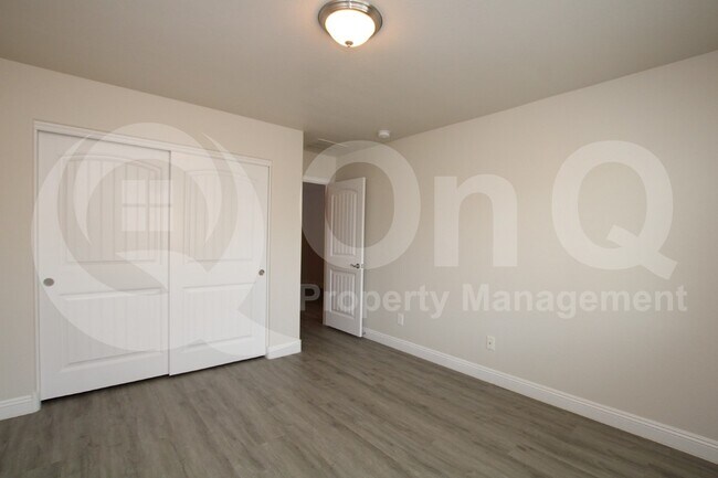 Building Photo - 2679 N Riley Rd
