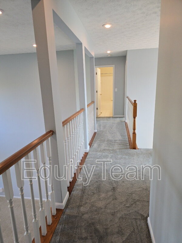 Building Photo - 6545 Farmbrooke Ct