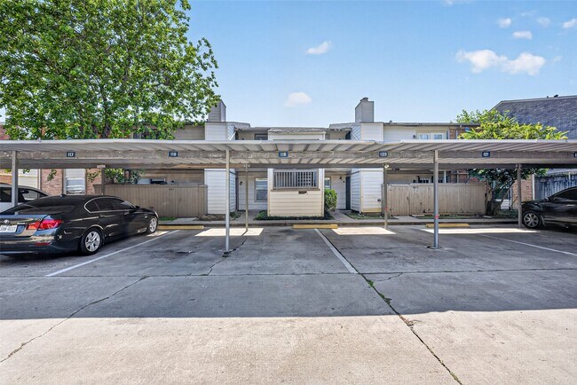 Building Photo - 6001 Reims Rd