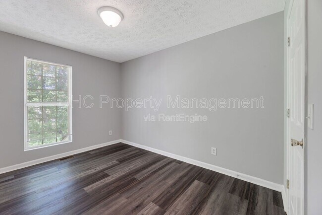 Building Photo - 5625 Strathmoor Manor Cir