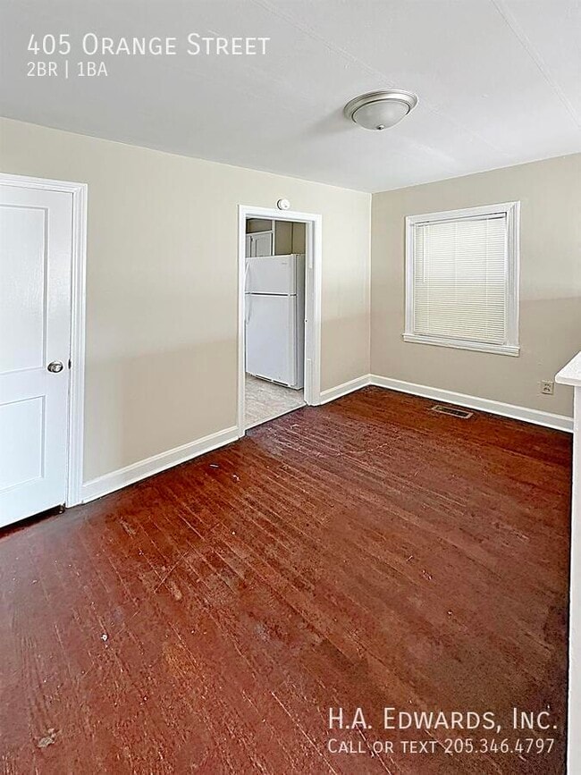 Building Photo - 405 Orange St