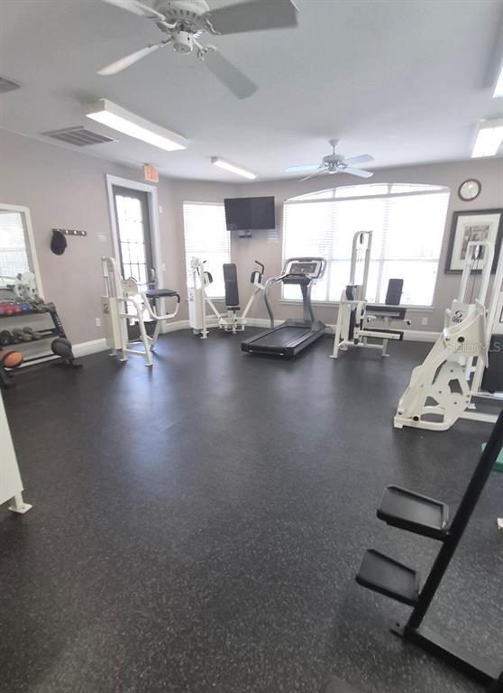 Building Photo - 1990 Erving Cir