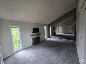 Building Photo - Gorgeous 2 Bedroom