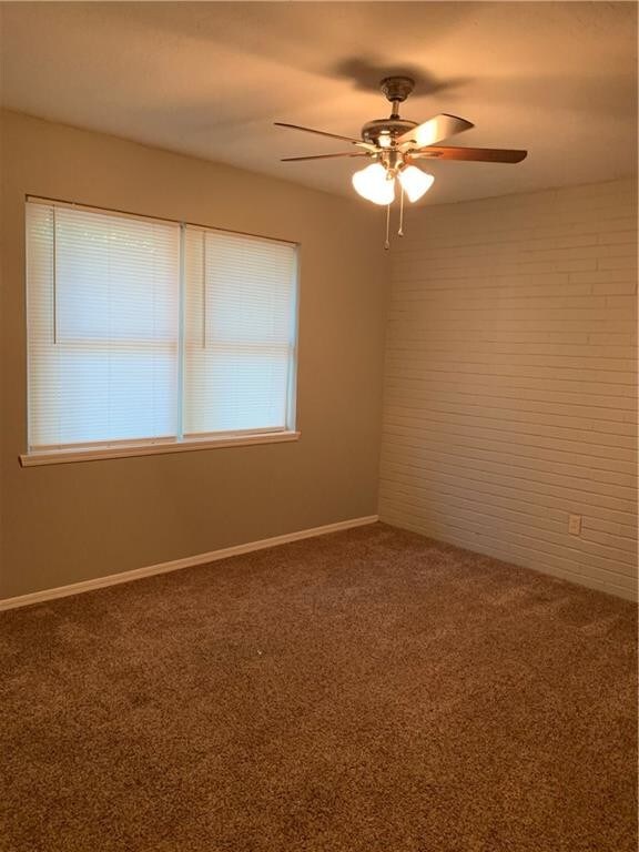 Building Photo - 1713 E Lindsey St