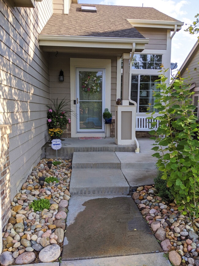 Front Entry - 15955 Golden Eye Ct
