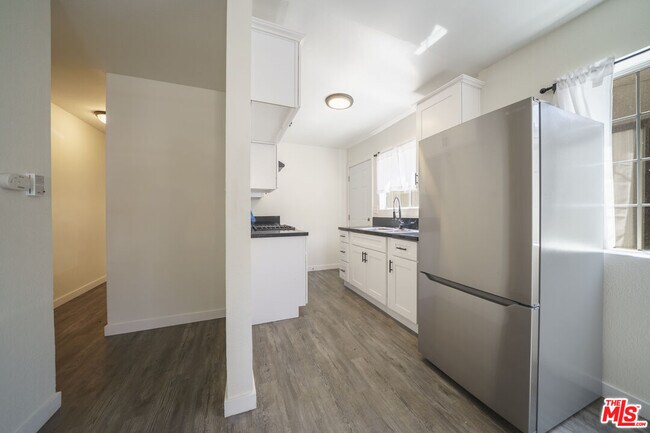 Building Photo - 7510 Avalon Blvd