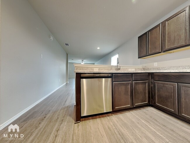Building Photo - 9437 Apple Ridge Ln