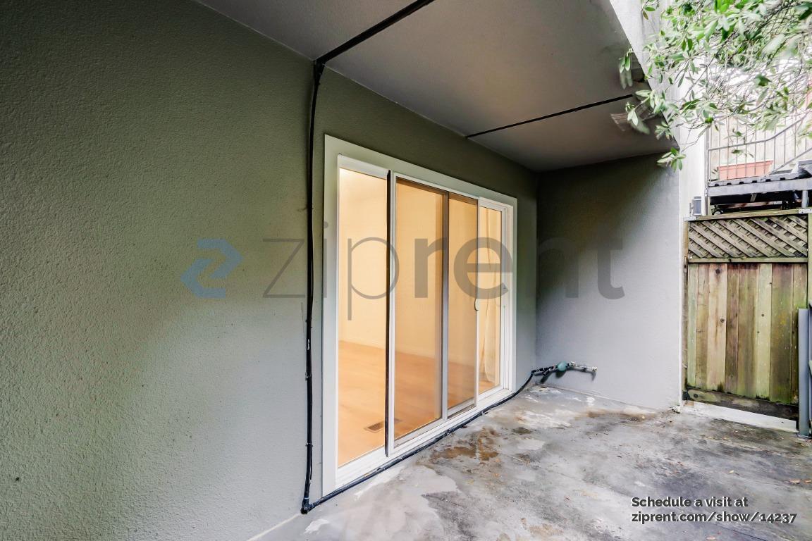 Building Photo - 18 Perego Terrace